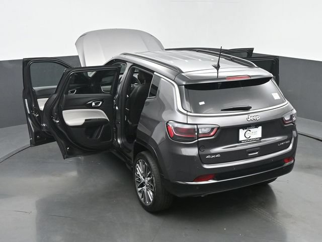 Used 2024 Jeep Compass Limited w/ Elite Group AWD/4WD image 60