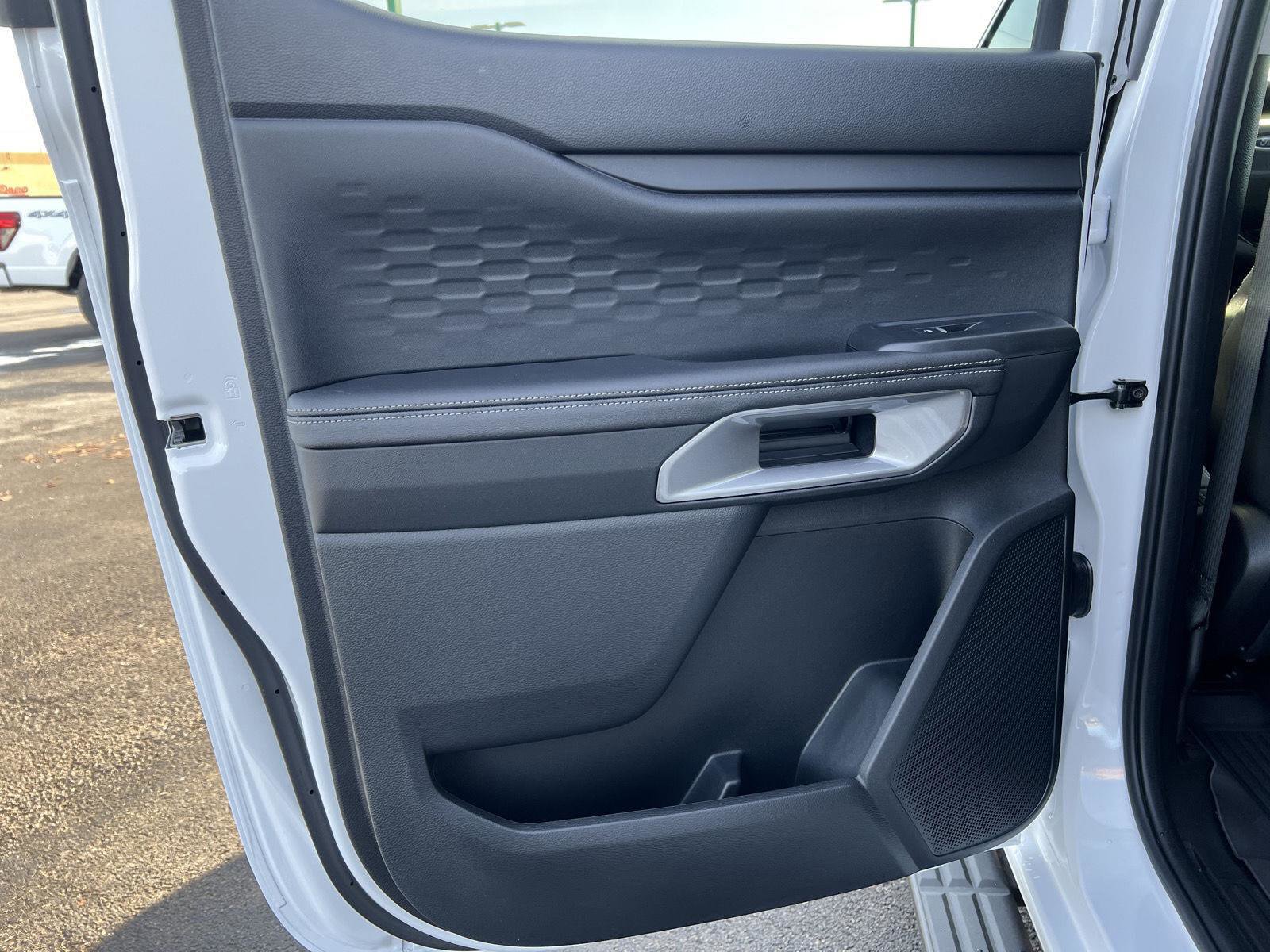 New 2025 Ford Ranger XLT w/ Equipment Group 301A High image 18