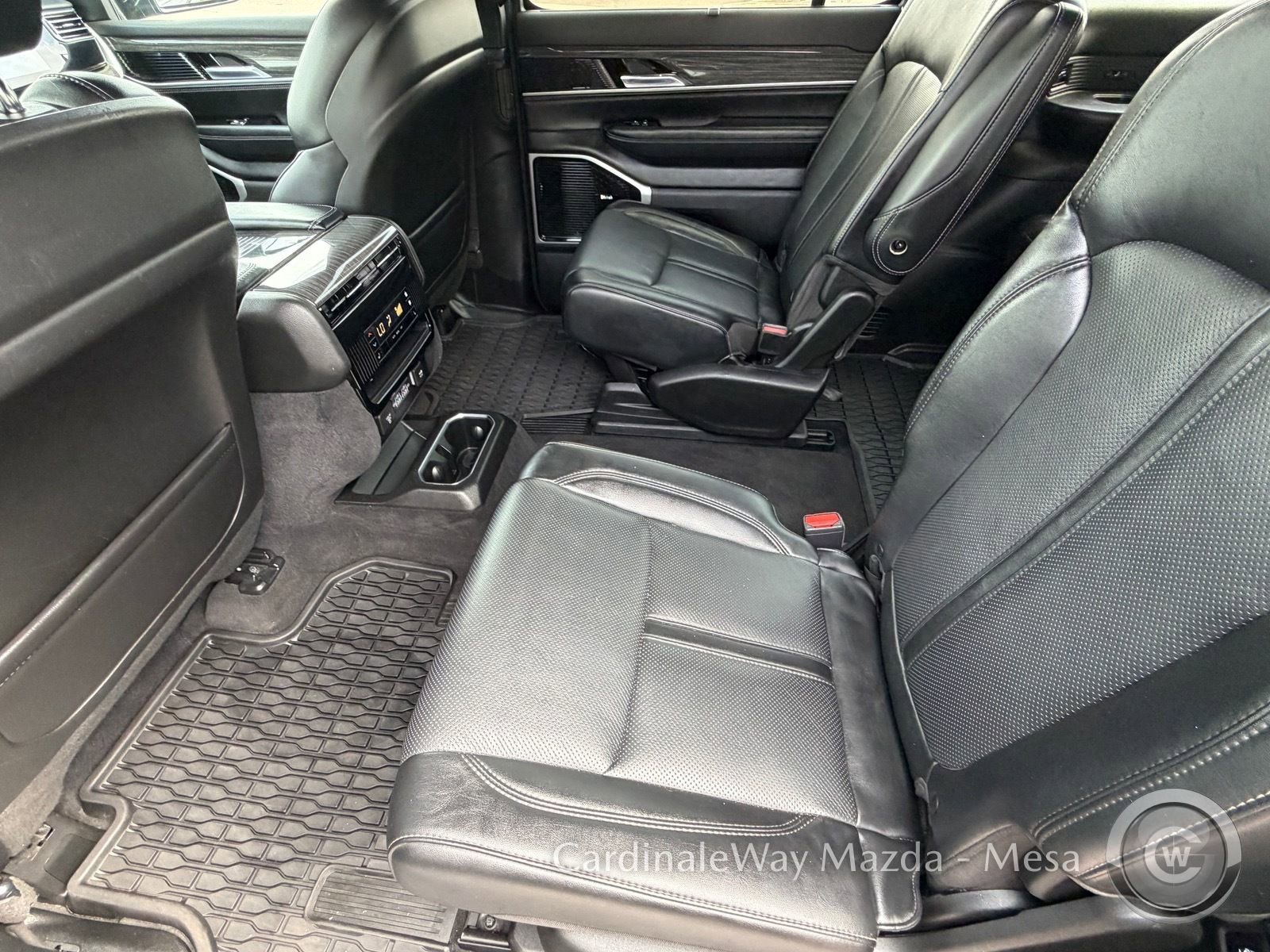 Used 2022 Jeep Wagoneer Series III w/ Premium Group I image 12