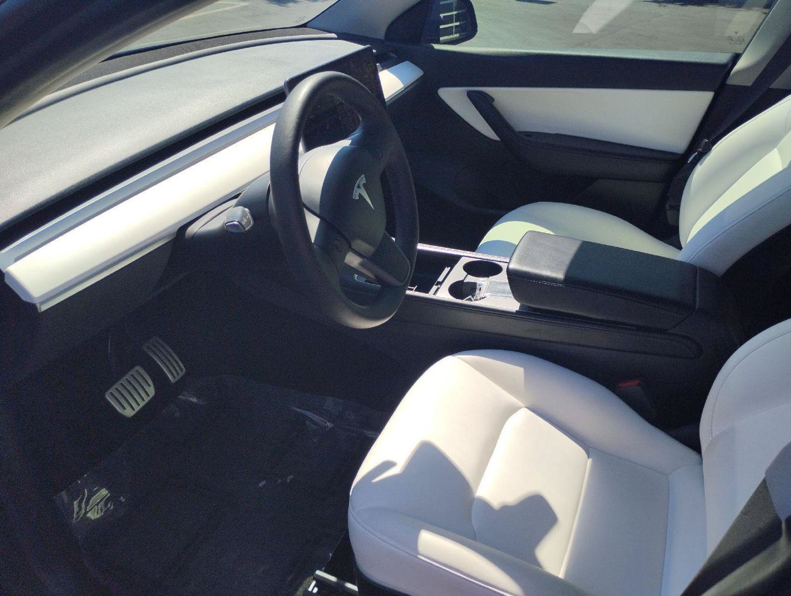 Used 2021 Tesla Model Y Performance AWD/4WD image 8
