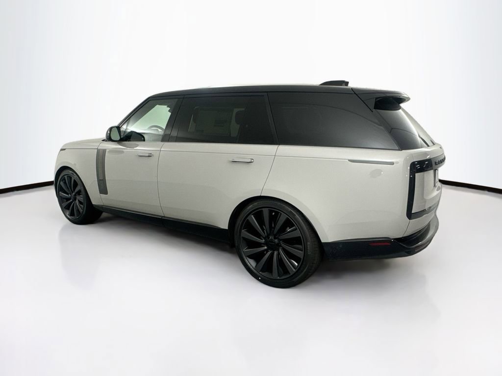 New 2026 Land Rover Range Rover SV image 7