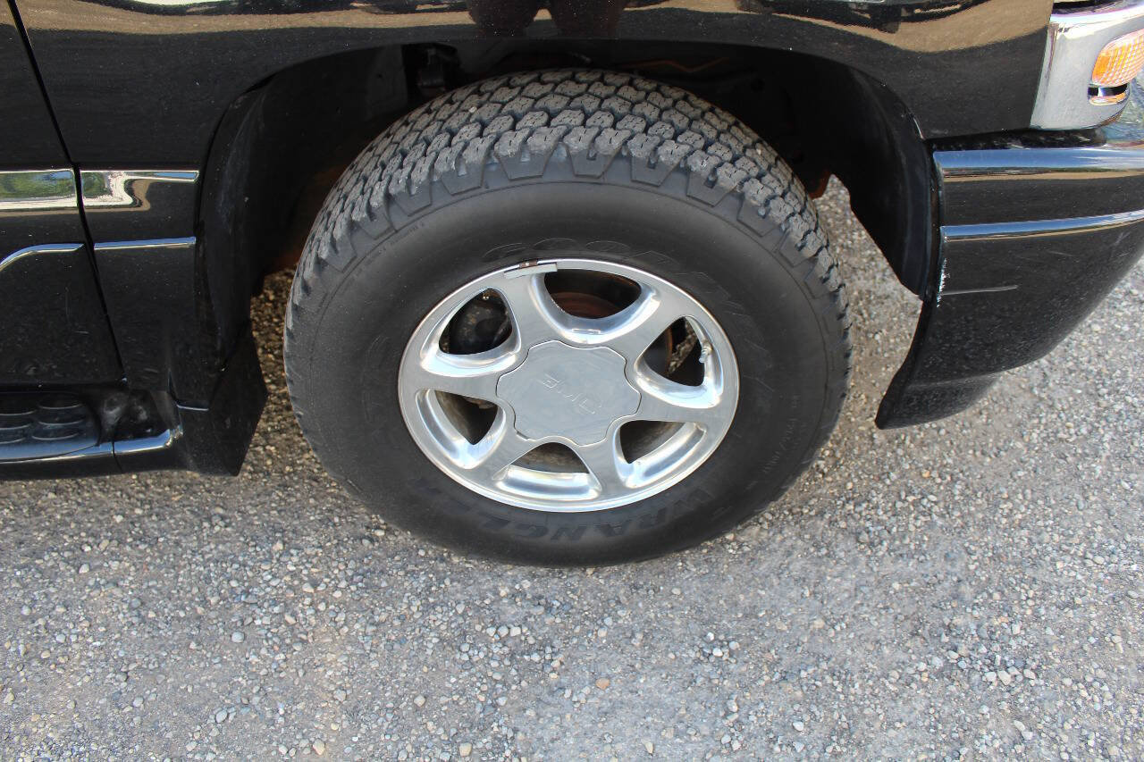 Used 2005 GMC Yukon Denali AWD/4WD image 27