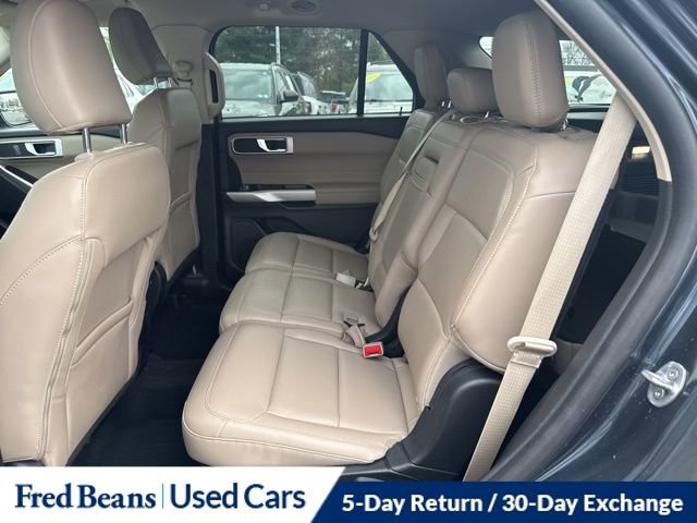 Certified 2022 Ford Explorer XLT w/ Equipment Group 202A AWD/4WD image 17