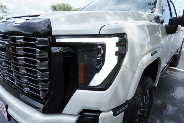 Used 2025 GMC Sierra 2500 Denali Ultimate AWD/4WD image 34