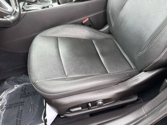 Used 2018 Buick Regal Essence w/ Sights and Sounds Package AWD/4WD image 15