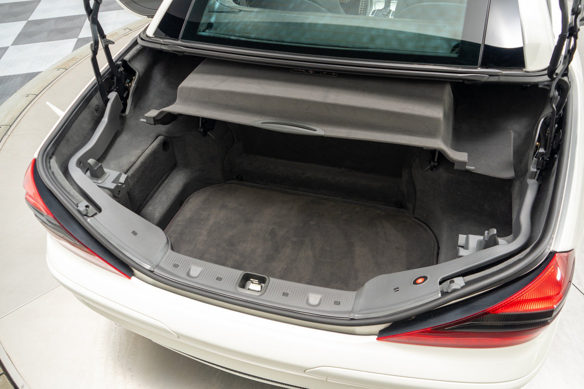 Used 2005 Mercedes-Benz SL 55 AMG image 18