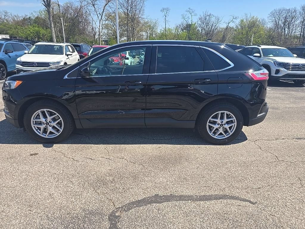 Used 2024 Ford Edge SEL AWD/4WD image 6