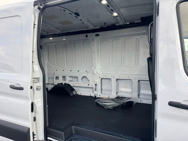 New 2026 Ford Transit 250 148 Medium Roof Extended AWD image 11