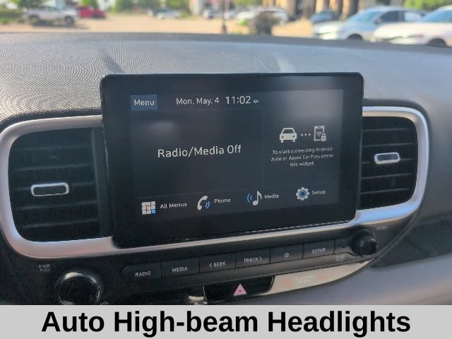Used 2025 Hyundai Venue SEL FWD image 7