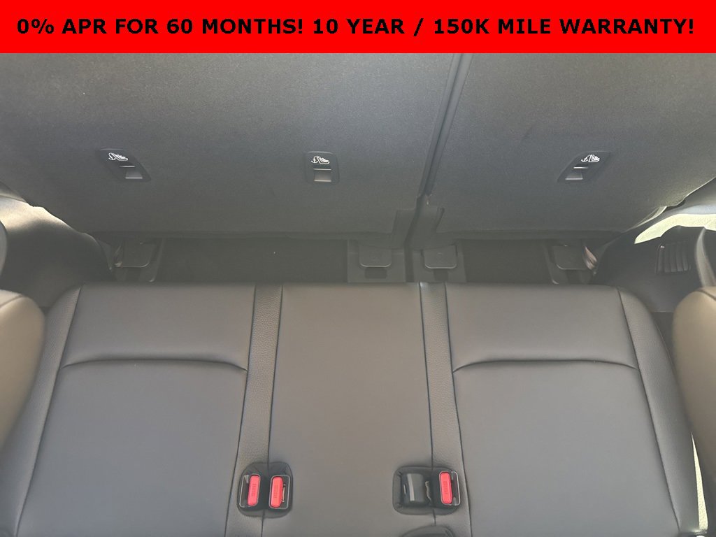 New 2025 Nissan Pathfinder SL w/ Black Appearance Package image 15