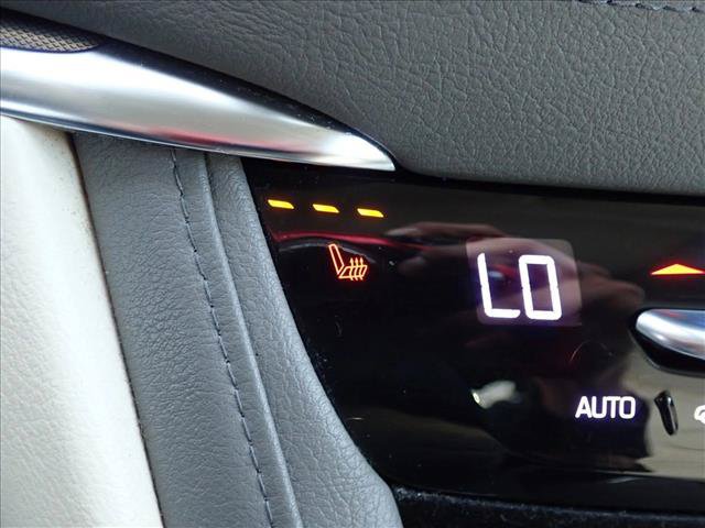 Used 2017 Cadillac XT5 Luxury w/ Driver Awareness Package FWD image 22