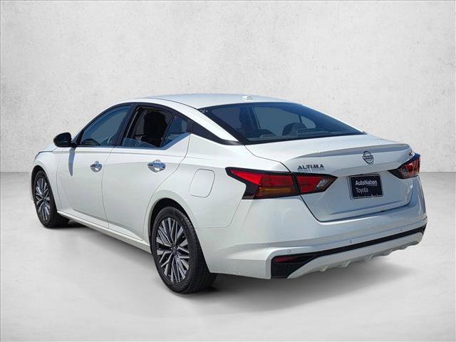 Used 2024 Nissan Altima 2.5 SV FWD image 7