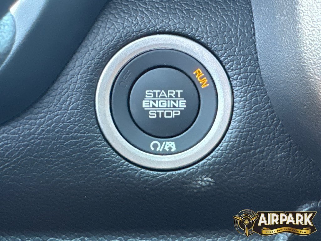 New 2026 RAM 2500 Laramie AWD/4WD image 31