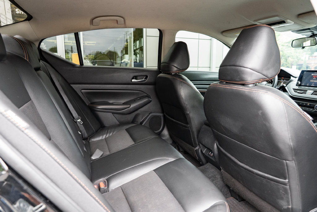 Used 2020 Nissan Altima 2.5 SR FWD image 26