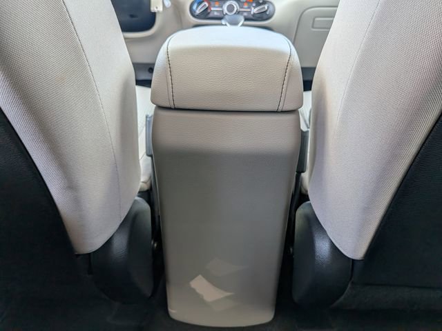 Used 2025 Kia Soul LX w/ LX Technology Package FWD image 15