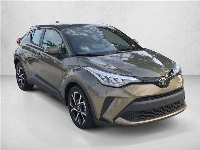 Used 2021 Toyota C-HR XLE FWD image 3