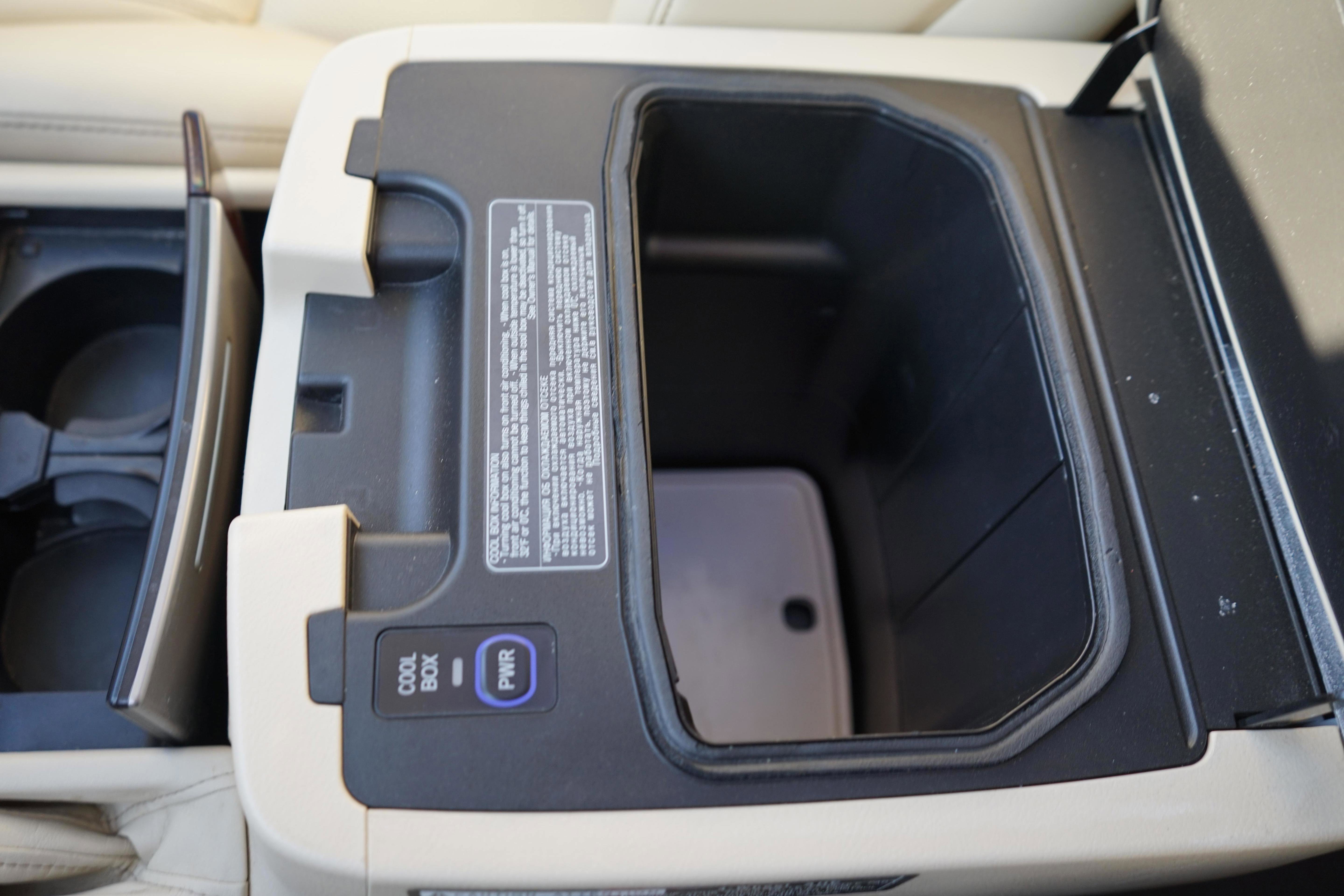 Used 2014 Lexus LX 570 4WD image 22