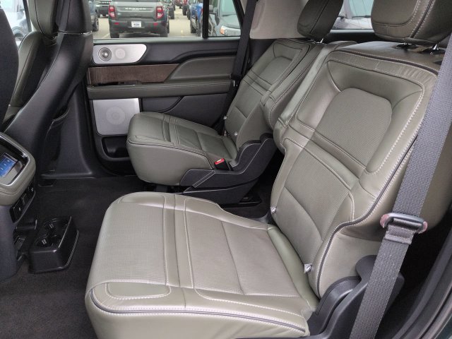 Used 2022 Lincoln Navigator Black Label AWD/4WD image 14