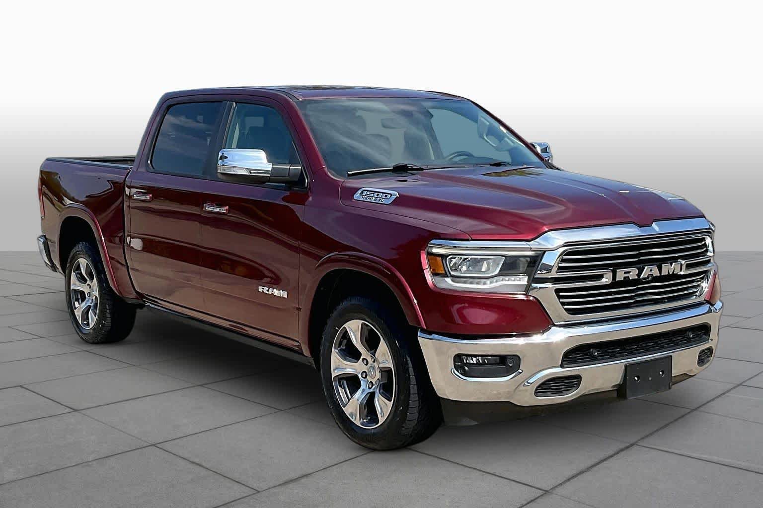 Used 2019 RAM 1500 Laramie AWD/4WD image 3
