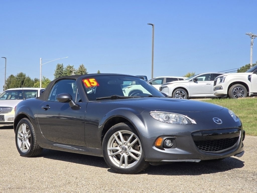 Used 2015 MAZDA MX-5 Miata Sport image 4