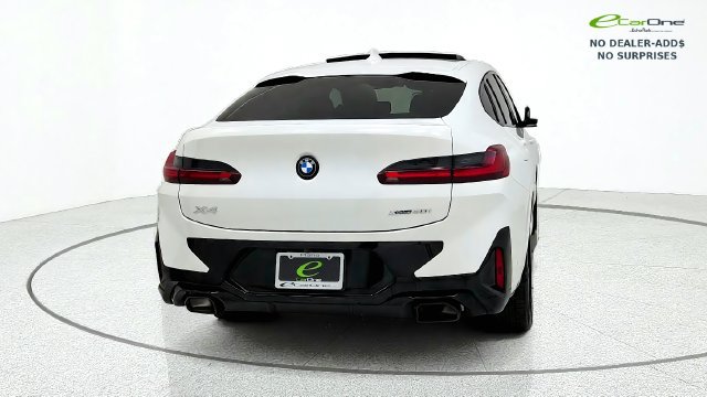 Used 2025 BMW X4 xDrive30i AWD/4WD image 7