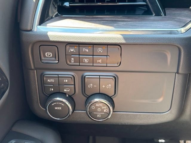 New 2026 Chevrolet Tahoe LT w/ Comfort Package AWD/4WD image 32