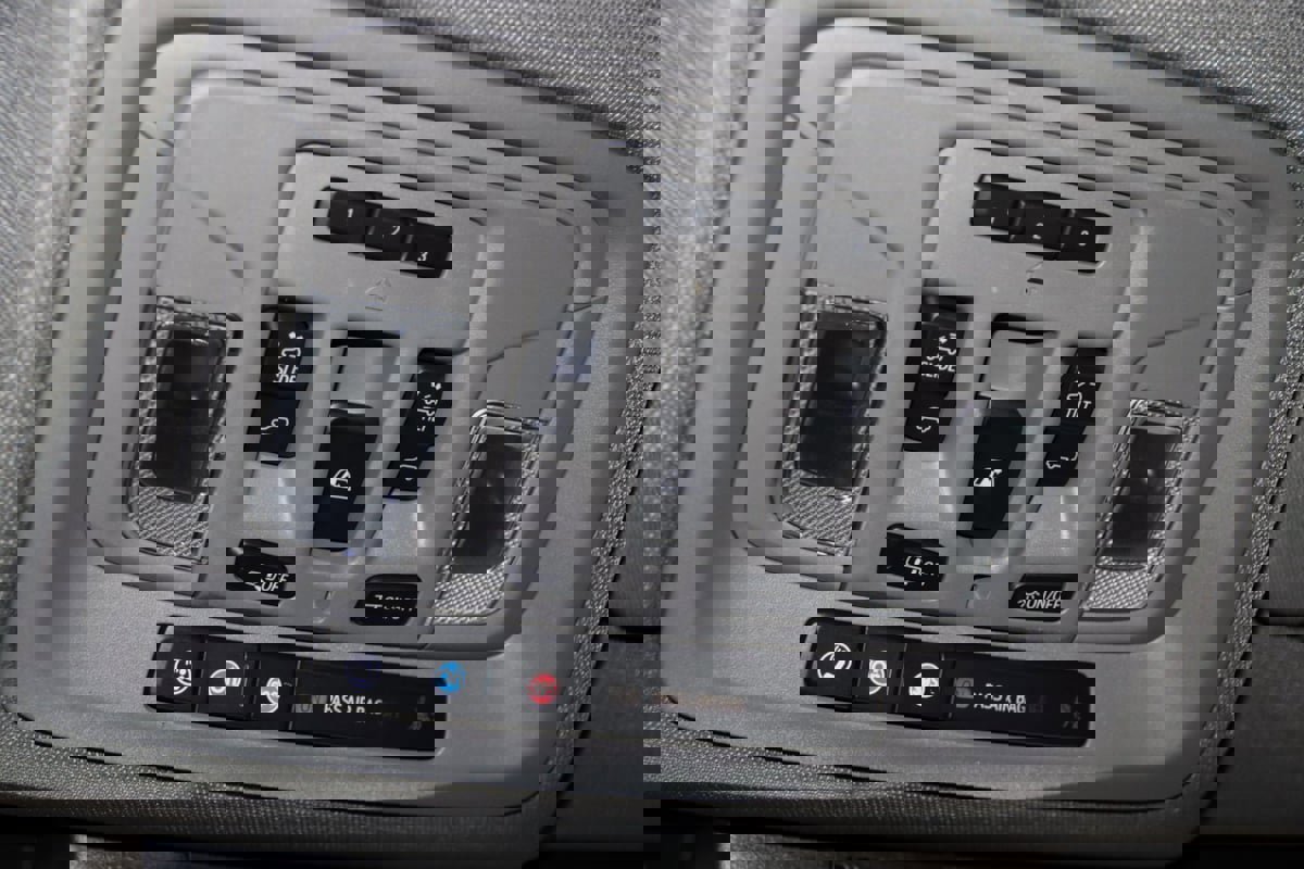 Used 2023 GMC Sierra 1500 SLT w/ SLT Convenience Package image 57