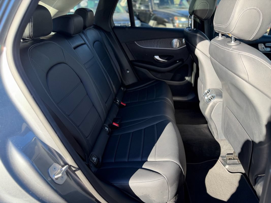Used 2016 Mercedes-Benz GLC 300 4MATIC image 7