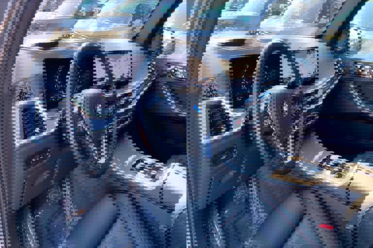 Certified 2025 BMW X5 xDrive40i w/ Premium Package image 17