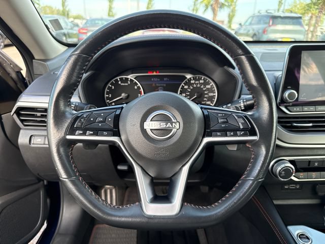 Used 2023 Nissan Altima 2.5 SR FWD image 24