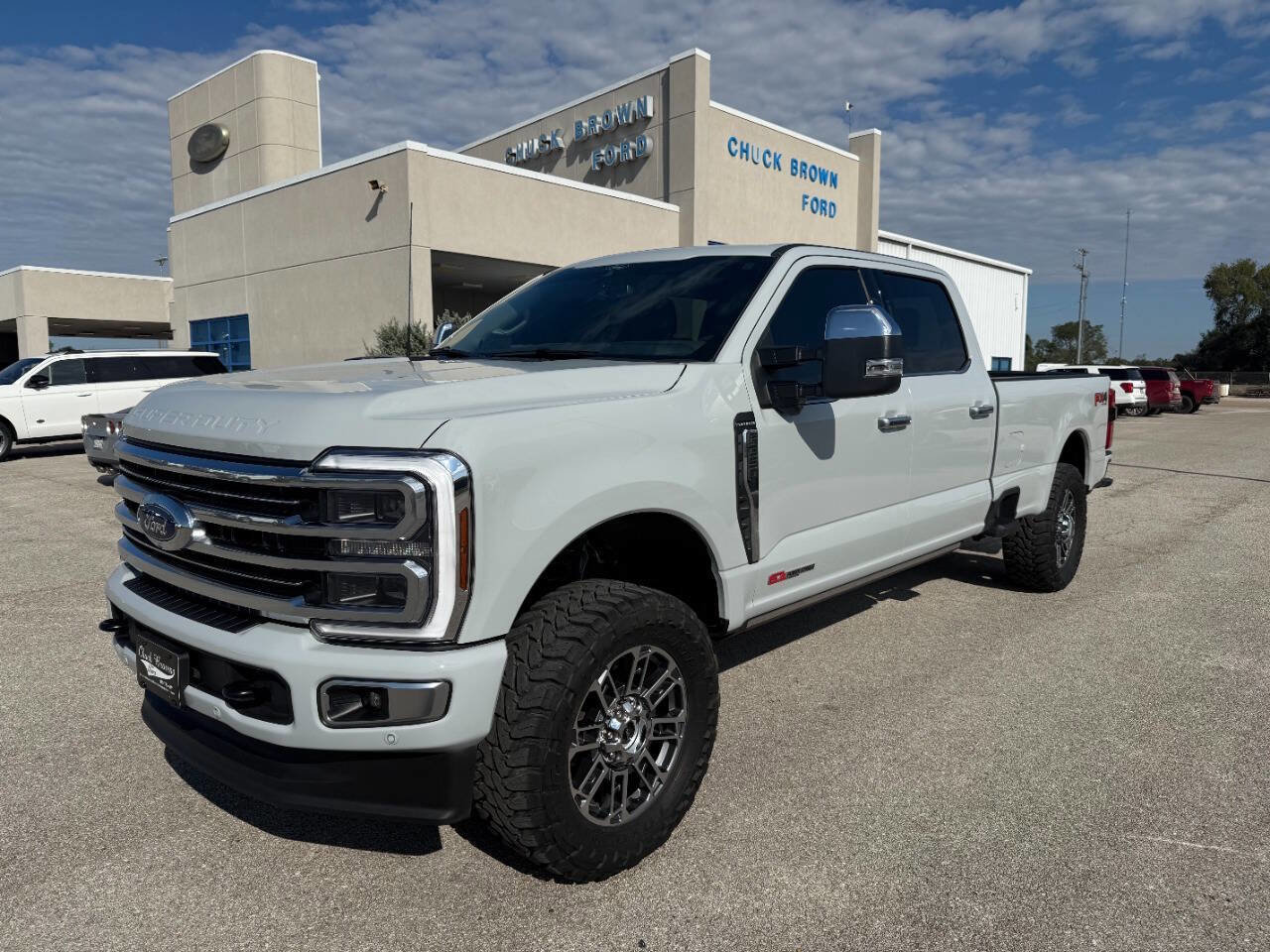 Used 2025 Ford F350 Platinum w/ Platinum Plus Package image 1