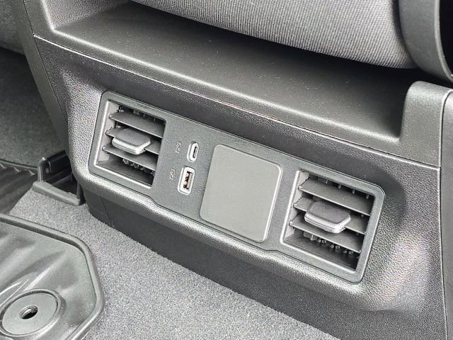 Used 2025 Chevrolet Silverado 2500 Custom w/ Custom Value Package image 17