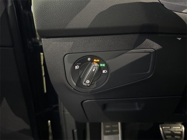 Used 2020 Volkswagen Tiguan SEL Premium R-Line image 22