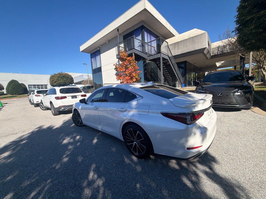 Certified 2025 Lexus ES 350 w/ Premium Package FWD image 16