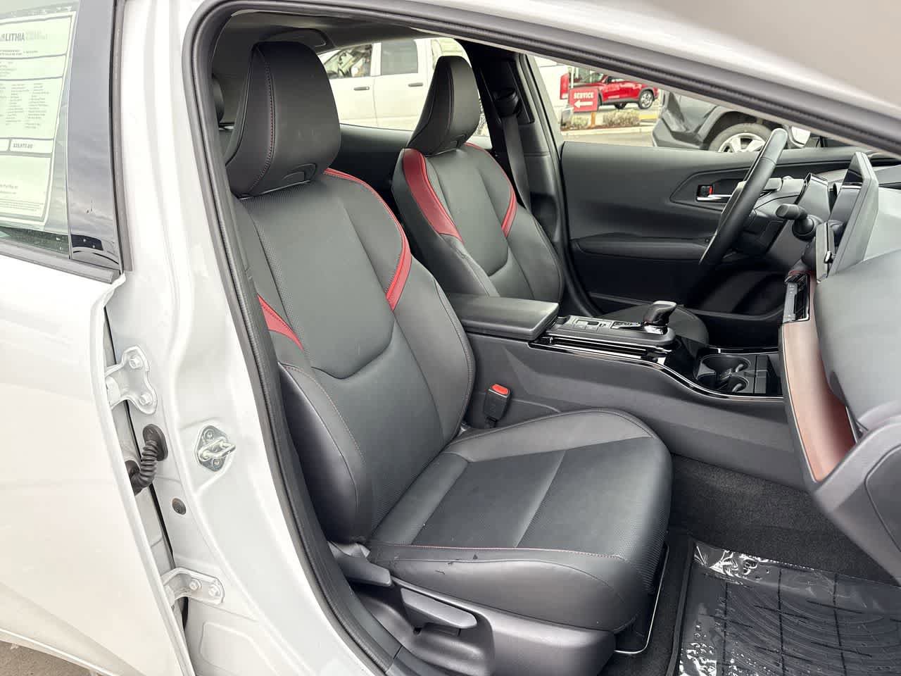 Used 2024 Toyota Prius Prime FWD image 14