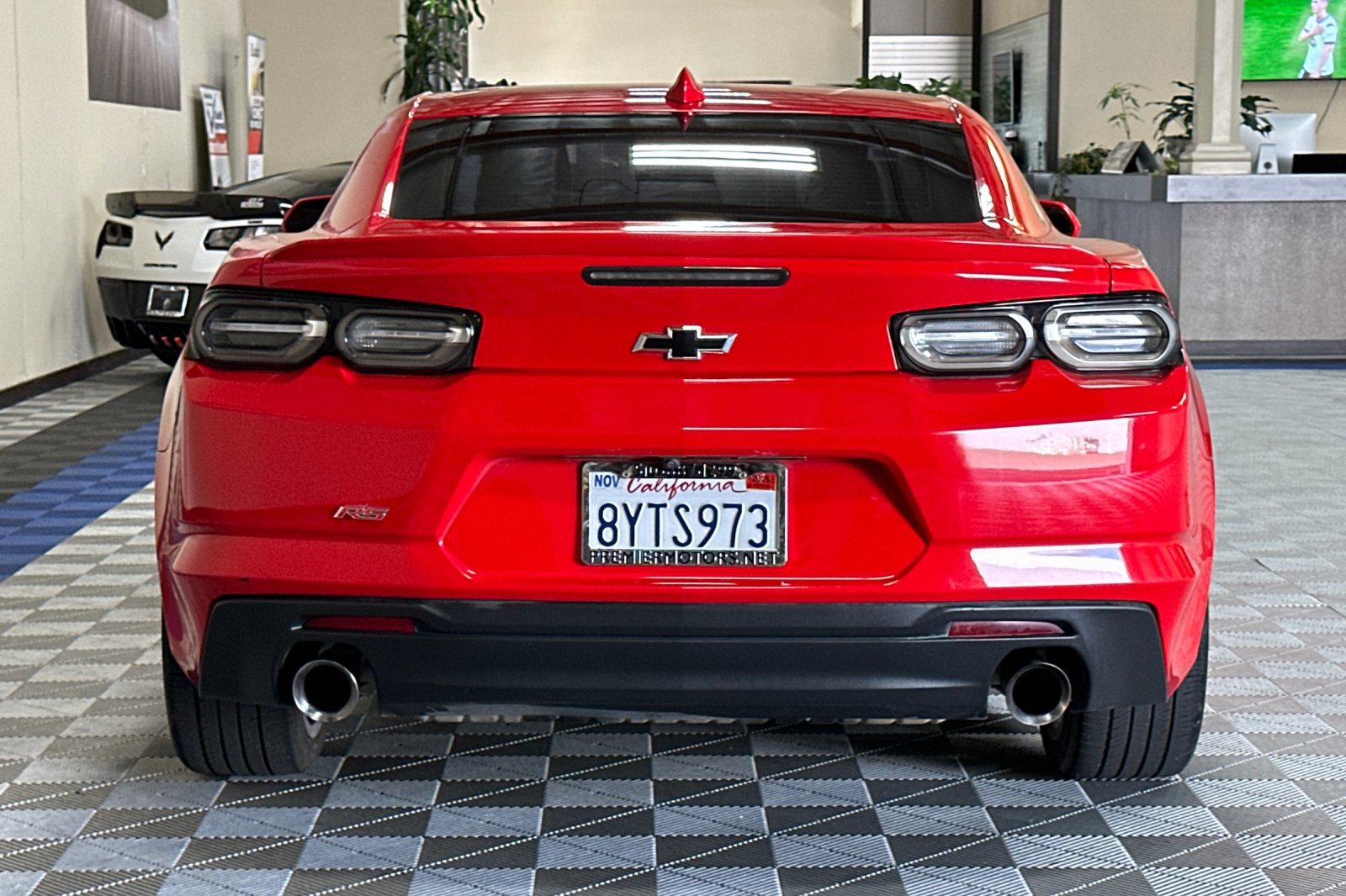 Used 2020 Chevrolet Camaro LT w/ RS Package RWD image 5