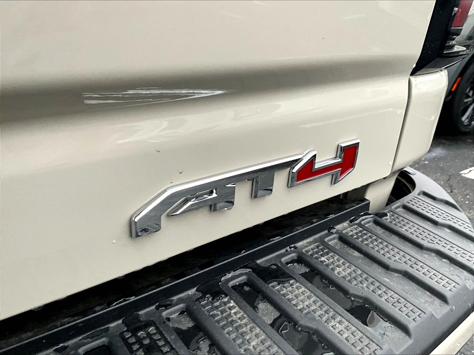New 2026 GMC Sierra 2500 AT4 w/ AT4 Premium Plus Package AWD/4WD image 14