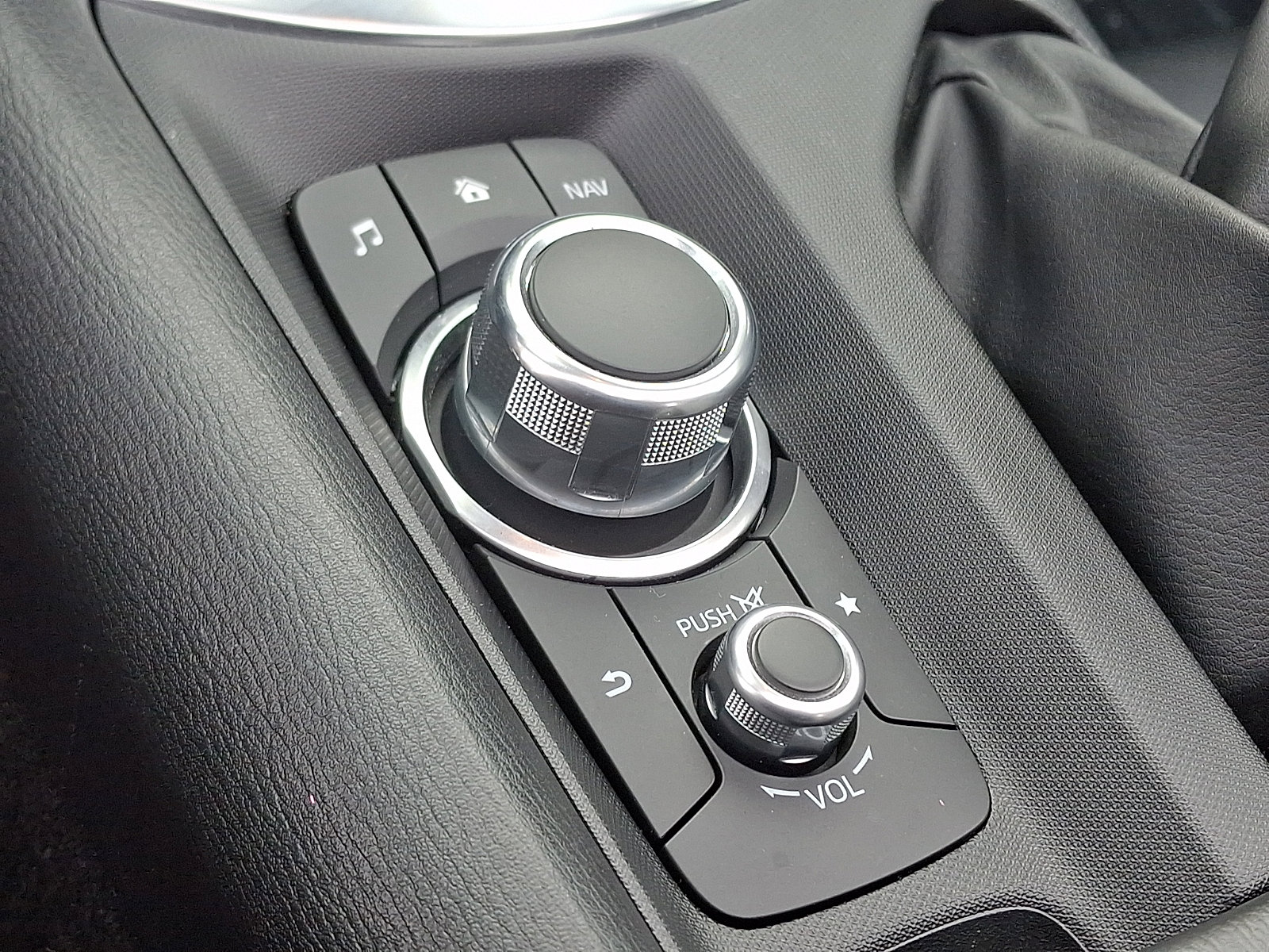 Used 2017 MAZDA MX-5 Miata RF Grand Touring image 22