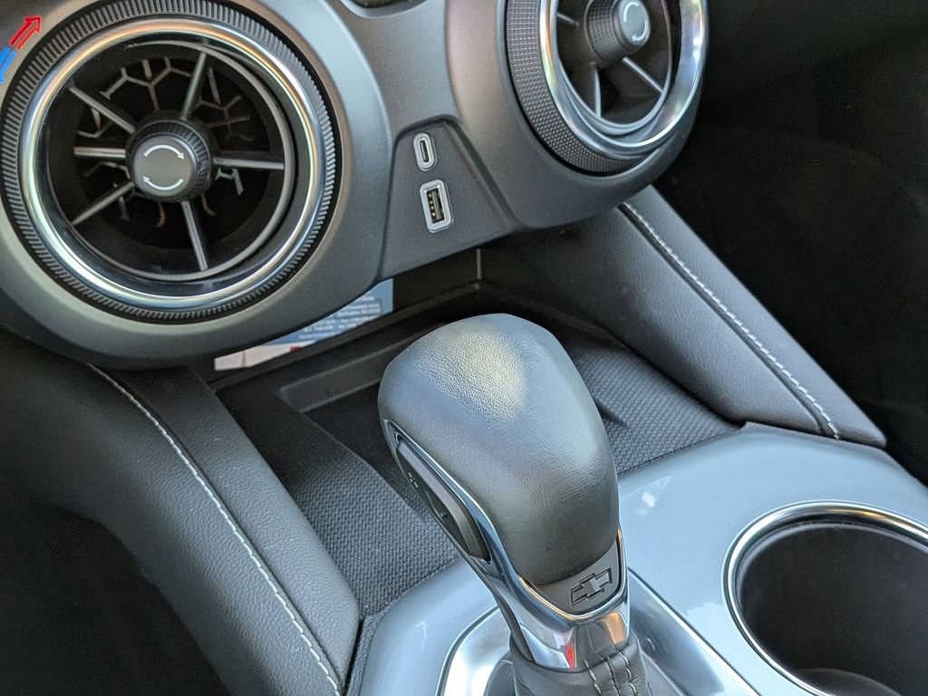 Used 2025 Chevrolet Blazer LT w/ Sound & Technology Package image 23