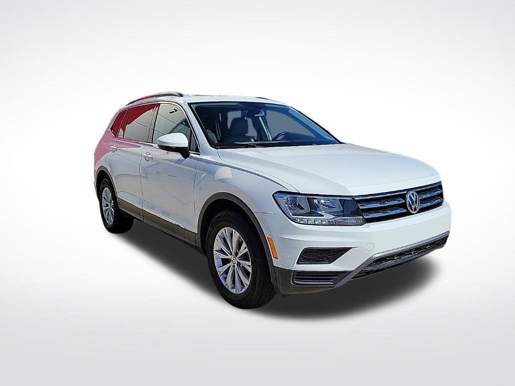 Used 2018 Volkswagen Tiguan SE w/ Panoramic Sunroof Package AWD/4WD image 6