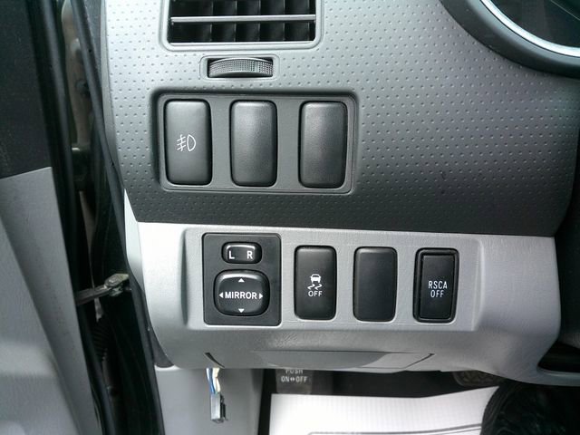 Used 2012 Toyota Tacoma 4x4 Access Cab V6 w/ SR5 Pkg image 15