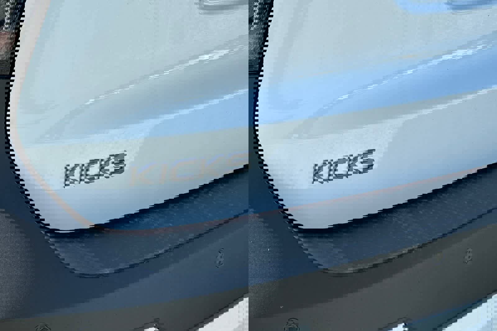 New 2026 Nissan Kicks SR image 31