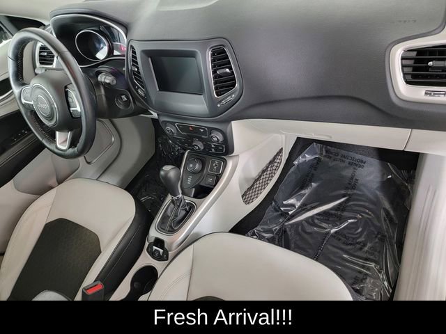 Used 2020 Jeep Compass Latitude w/ Cold Weather Group AWD/4WD image 18