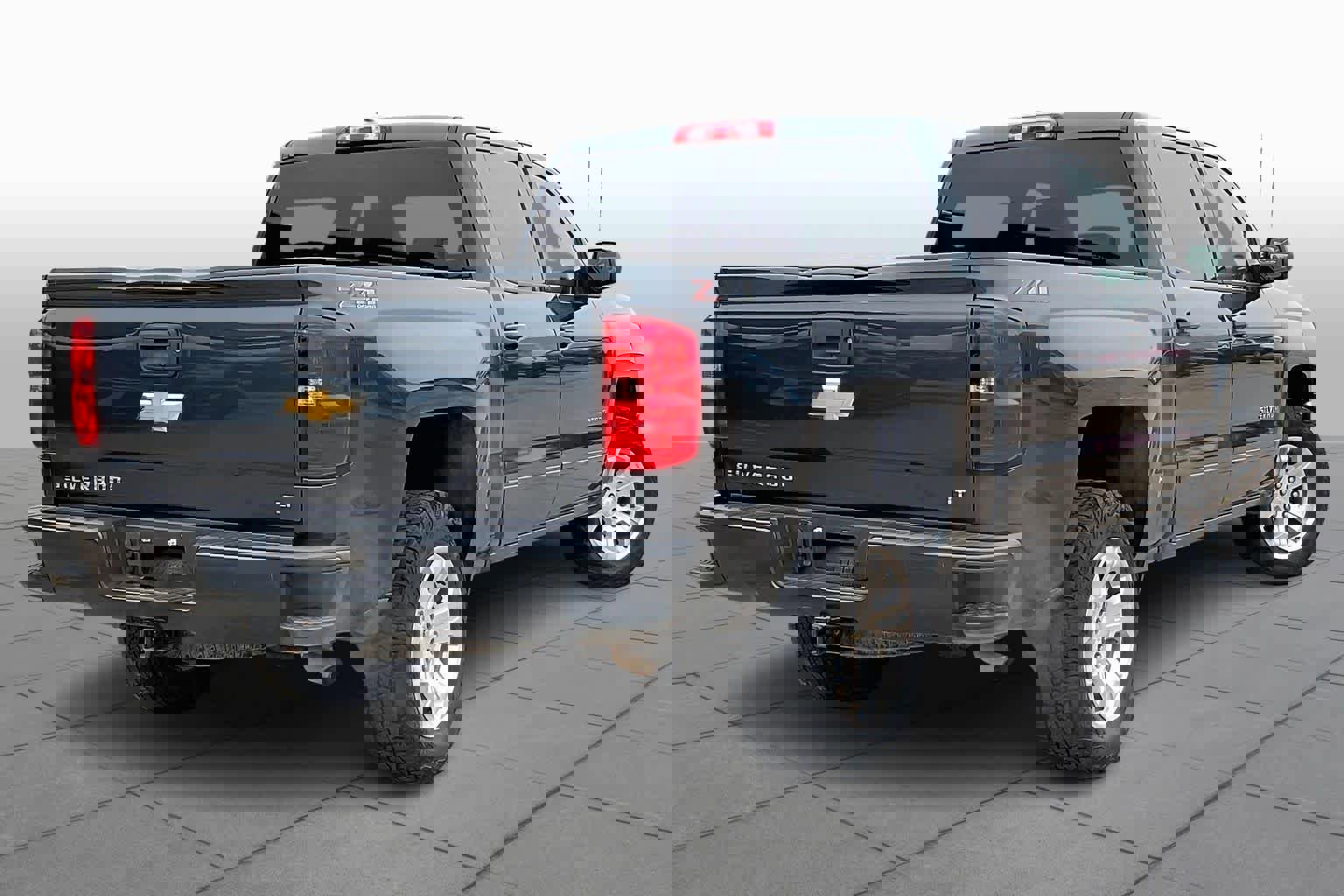 Used 2018 Chevrolet Silverado 1500 LT w/ All Star Edition image 13