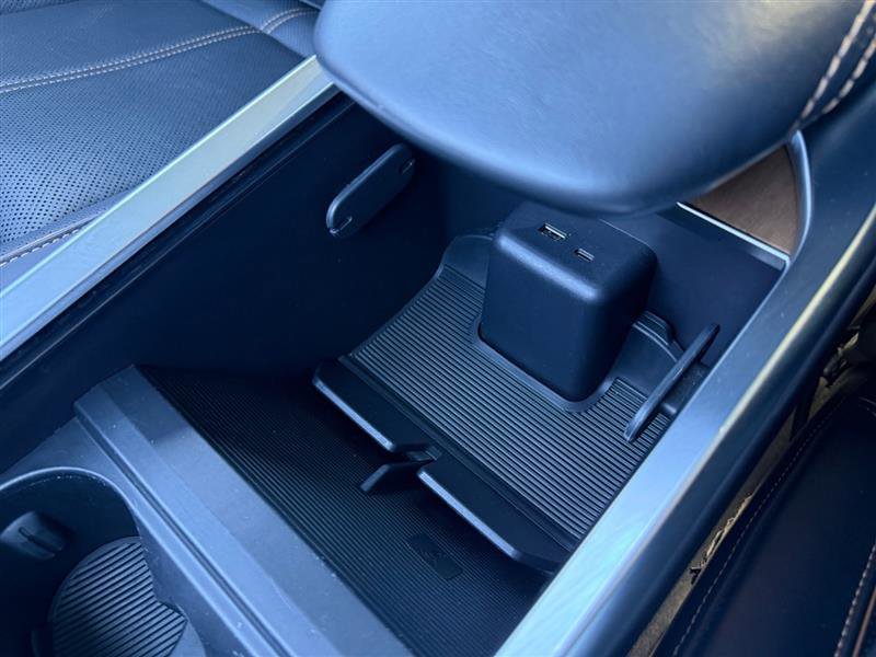 Used 2022 Lucid Air Grand Touring image 33