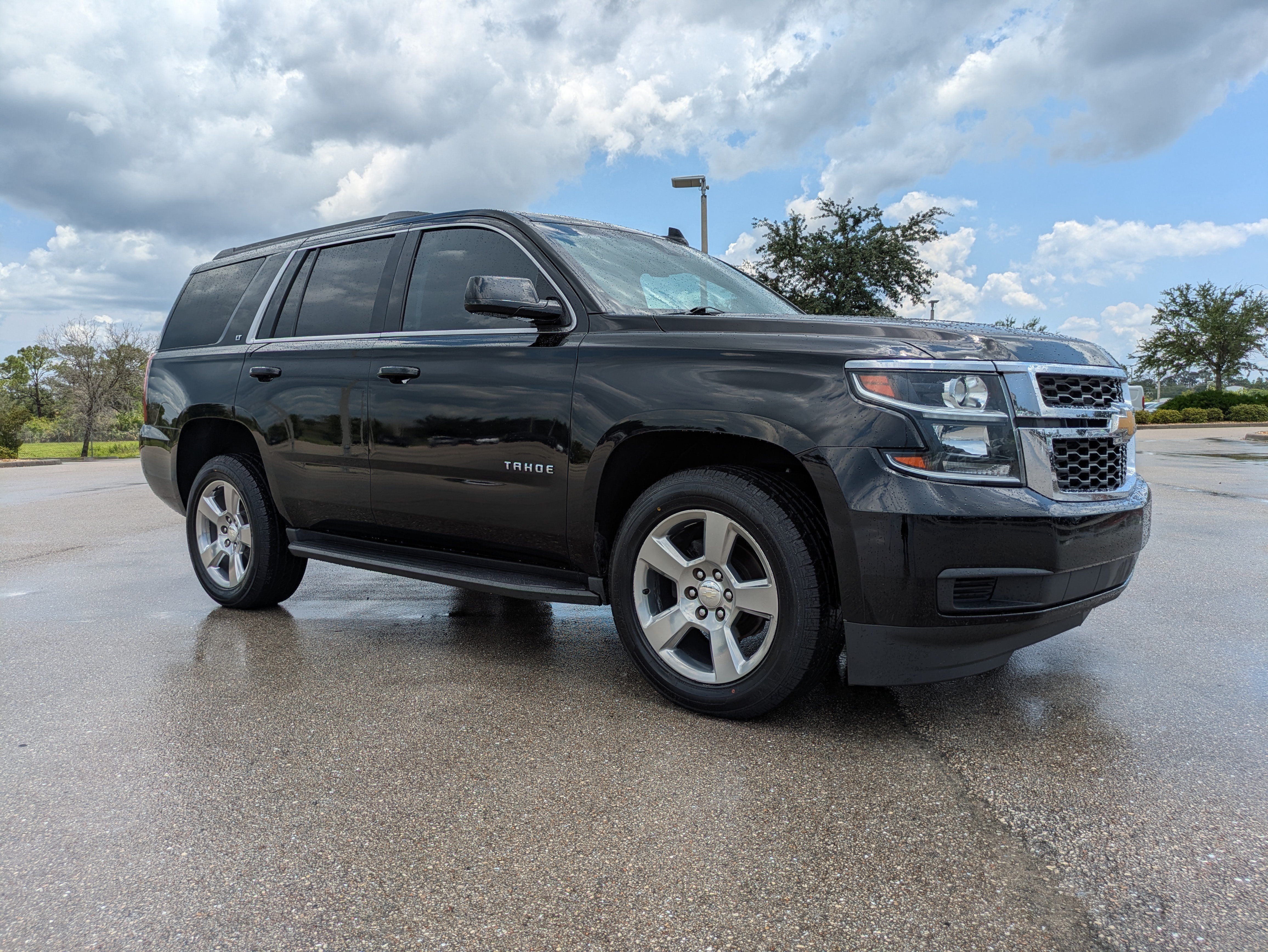 Used 2020 Chevrolet Tahoe LT RWD image 2