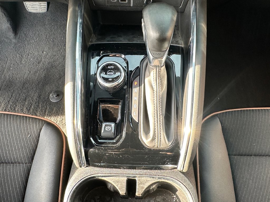Used 2025 GMC Canyon AT4 AWD/4WD image 18