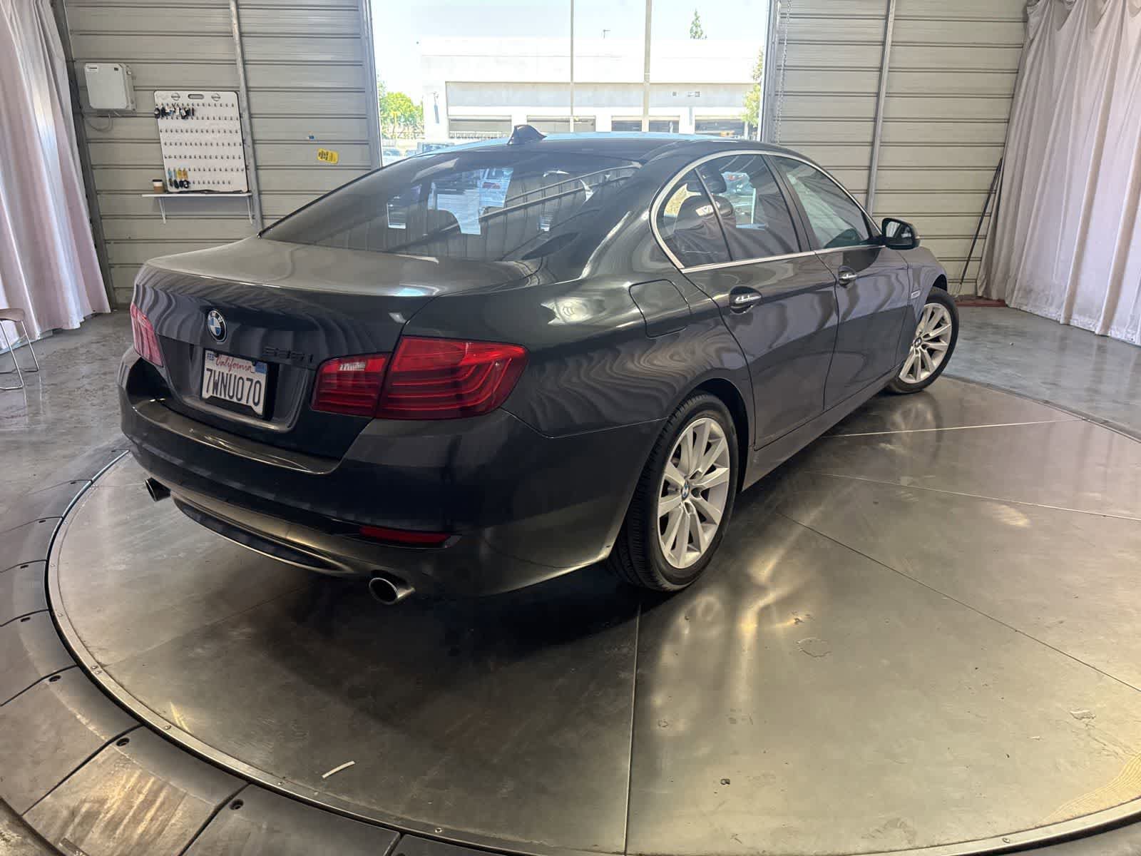 Used 2016 BMW 535i Sedan w/ Driver Assistance Package RWD image 5