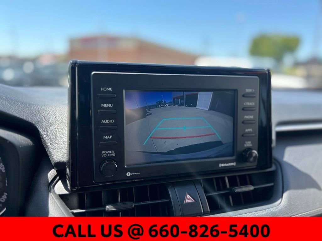 Used 2021 Toyota RAV4 XLE w/ Carpet Mat Package (TMS) AWD/4WD image 17