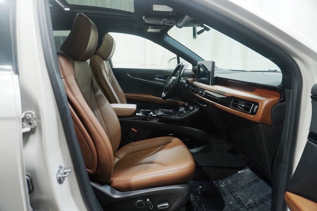 Used 2023 Lincoln Nautilus Reserve w/ Cargo Utility Package image 15